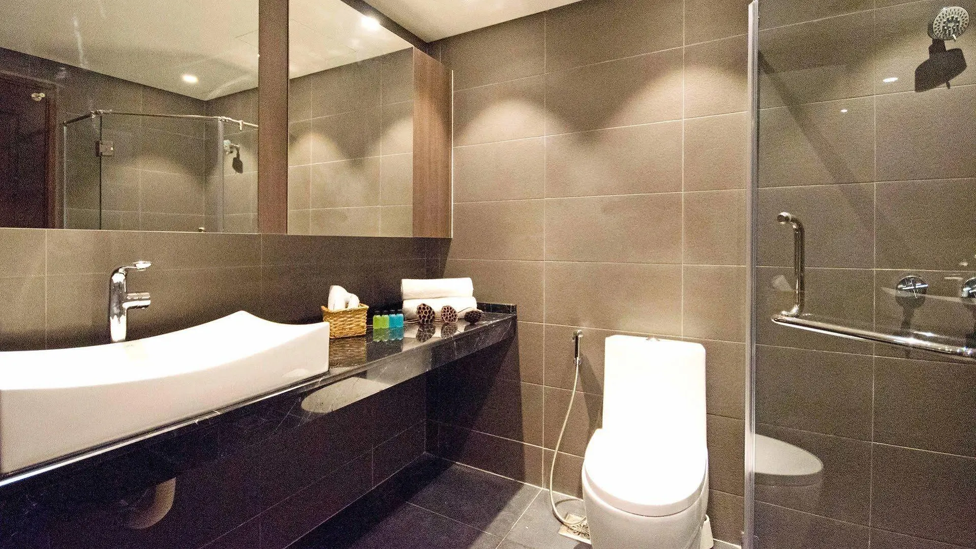 Crown Regency Serviced Suites Kuala Lumpur Hotel